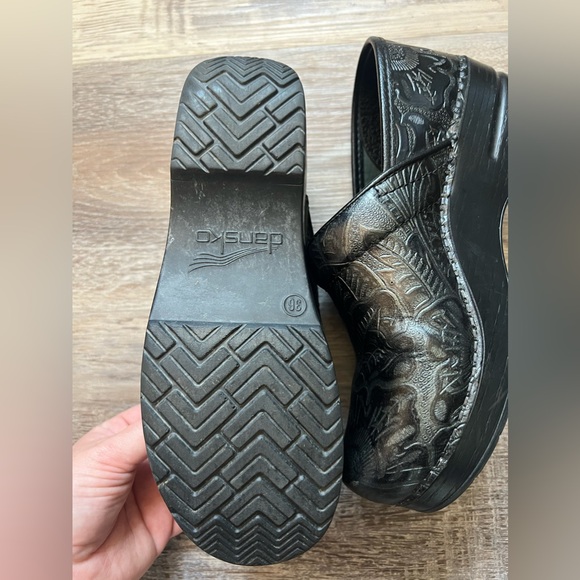 Dansko Professional Black Tooled Clogs Size 36 - Picture 3 of 7